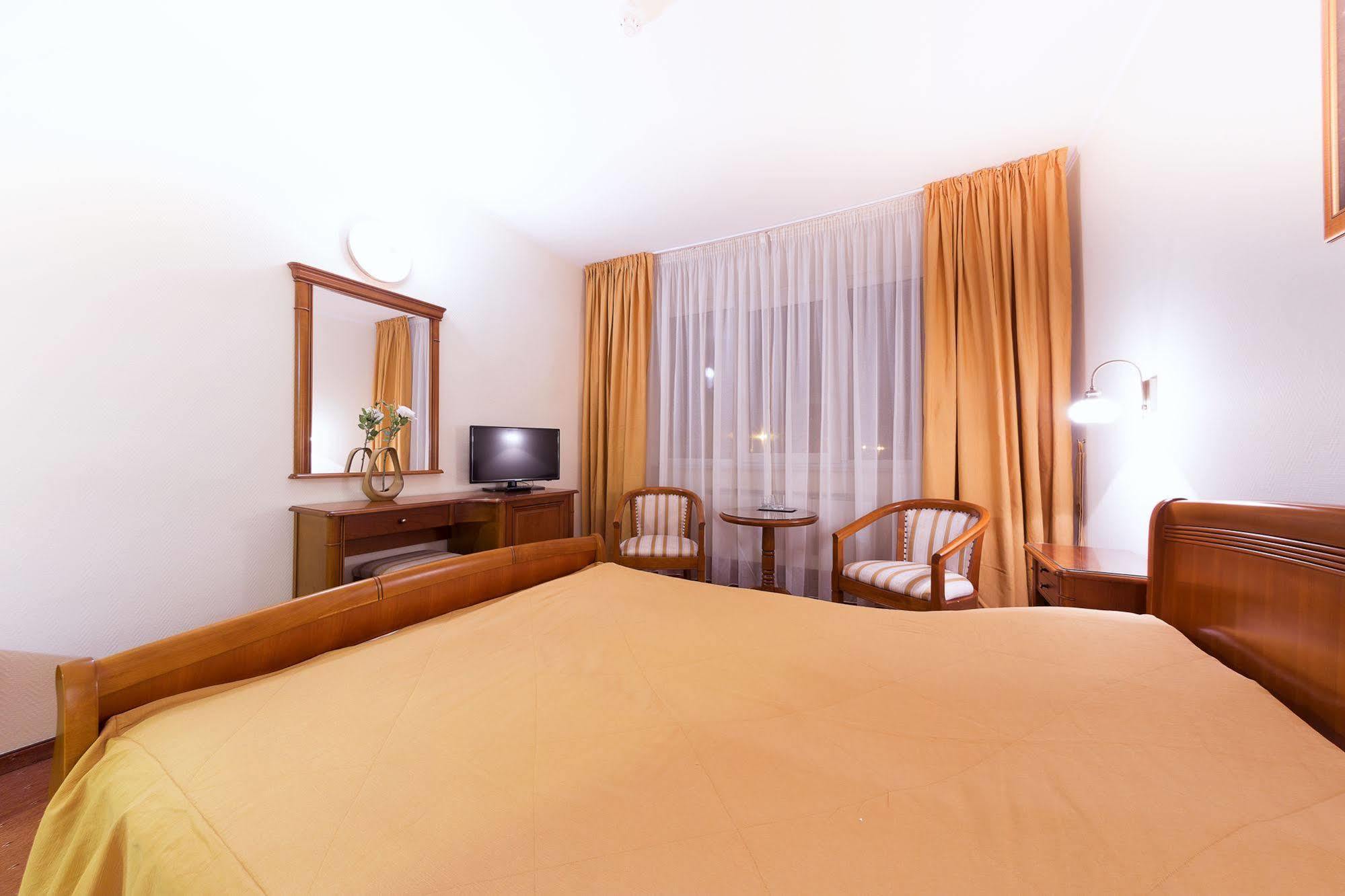 Hotel Transilvania Alba Iulia Ngoại thất bức ảnh